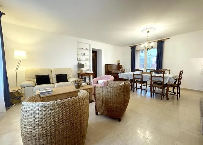 Casa de Férias Maison Chaleureuse Proche *