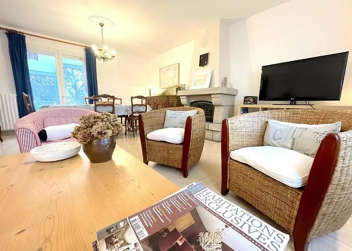 Maison Chaleureuse Proche Casa de Férias