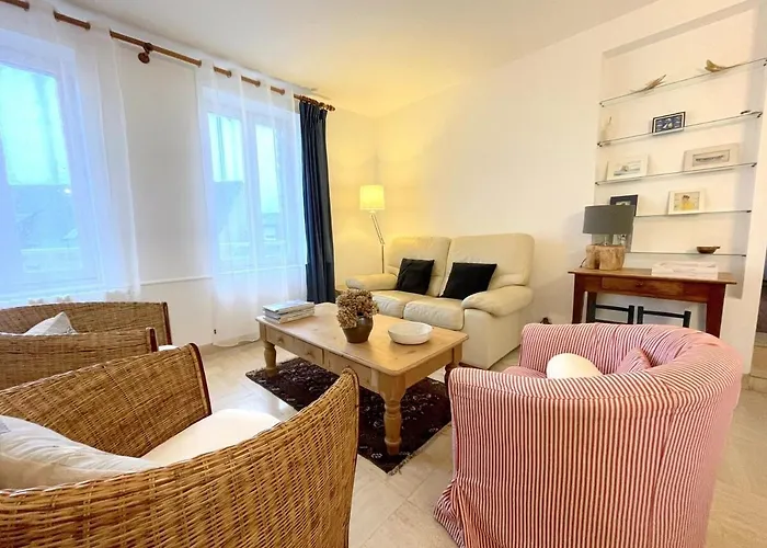 Maison Chaleureuse Proche